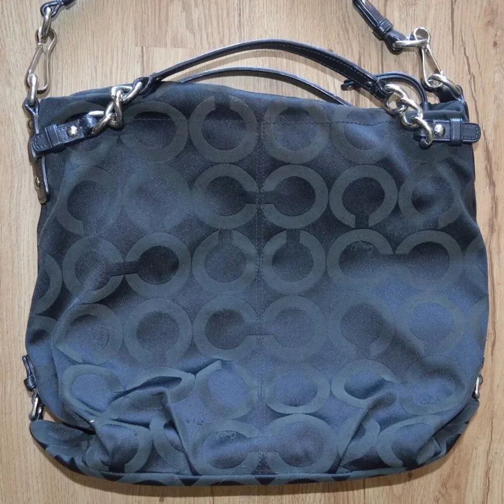 Coach signature brooke